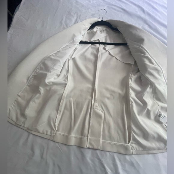 Scuba Jacket by Veronica Beard (Sold Out in Most Sizes) - Picture 5 of 6